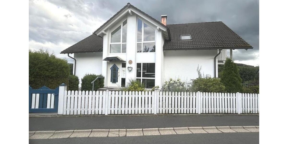 Etagenwohnung Wunsiedel - 4 Zimmer, 100 m&sup2;, 795&euro; | Angebot:23600045