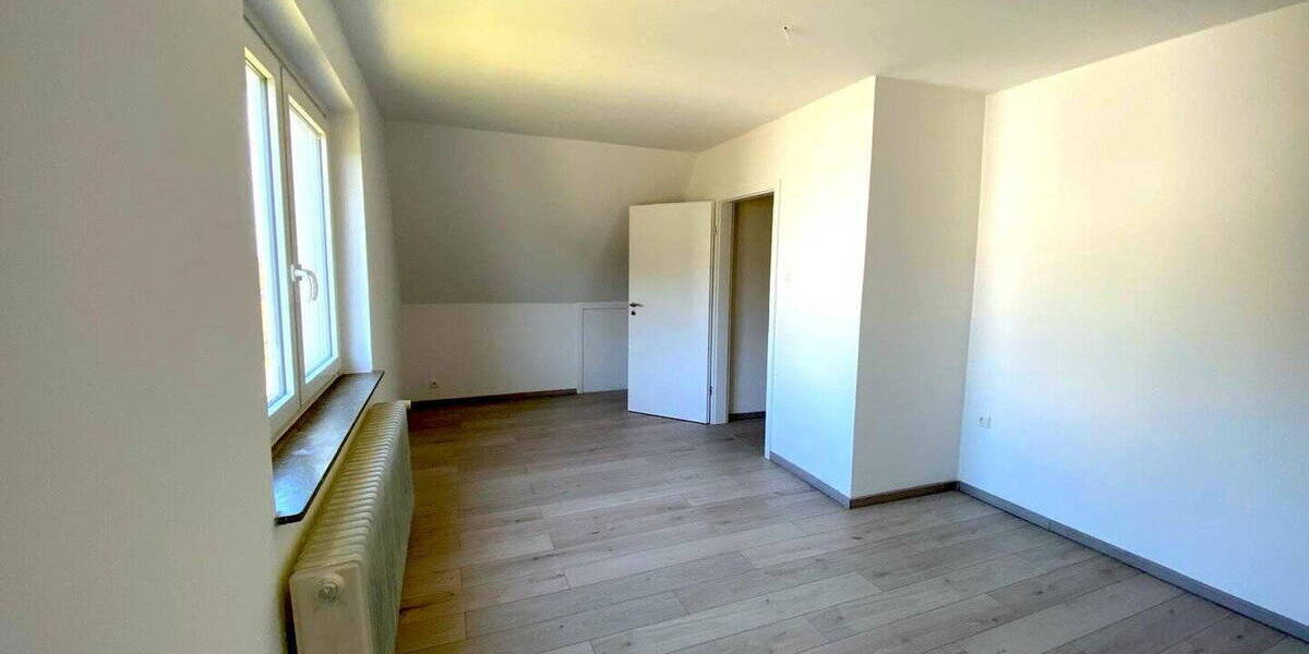 Etagenwohnung Stade Haddorf - 3 Zimmer, 90 m&sup2;, 1.090&euro; | Angebot:26116038