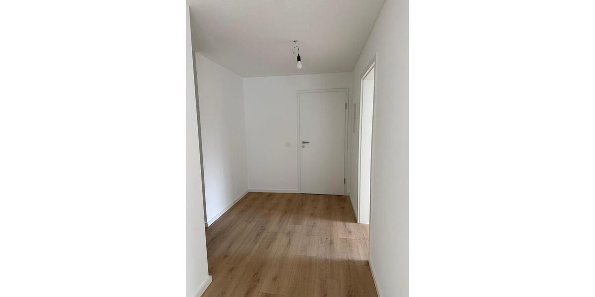 Erdgeschoßwohnung Gummersbach - 3 Zimmer, 95 m&sup2;, 995&euro; | Angebot:25164064