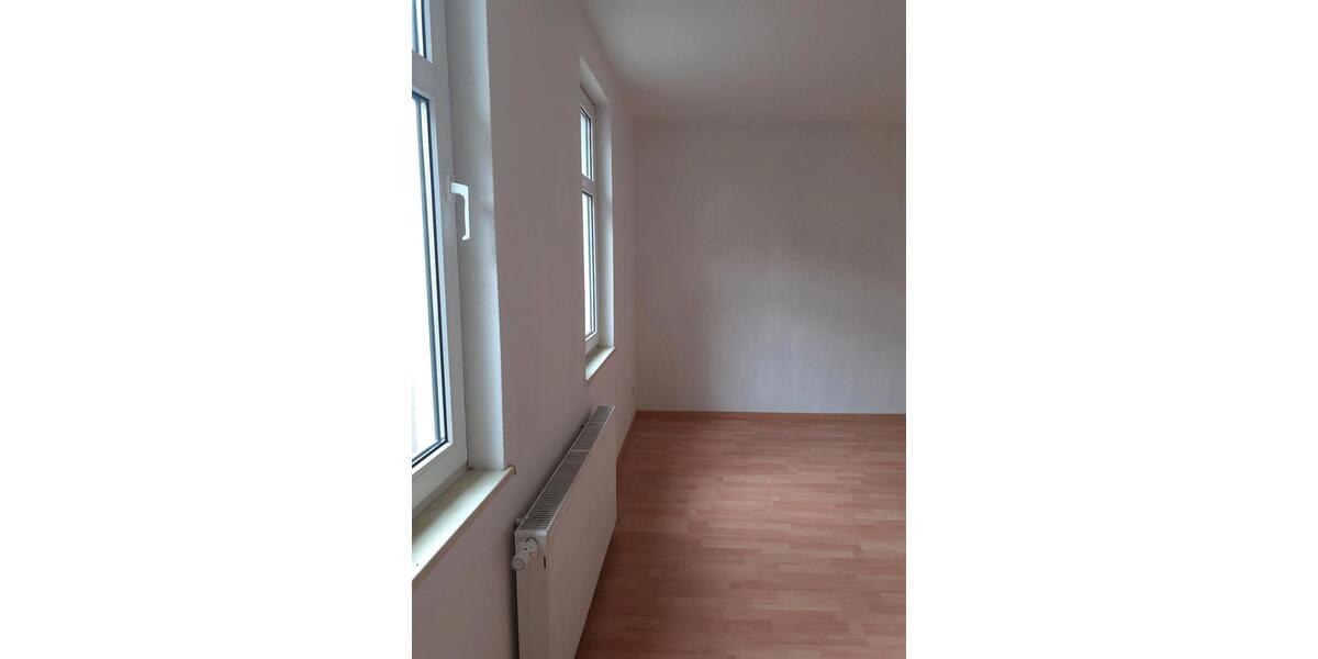 Etagenwohnung Apolda - 2 Zimmer, 42 m&sup2;, 250&euro; | Angebot:26531971