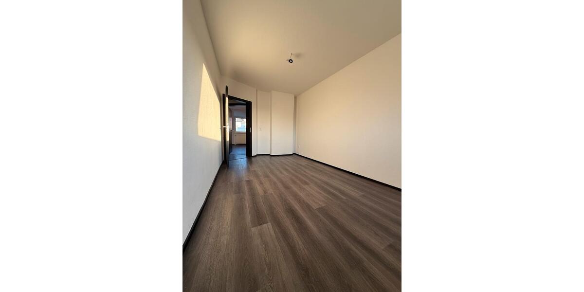 Dachgeschoßwohnung Werl - 4 Zimmer, 125 m&sup2;, 1.200&euro; | Angebot:26538368