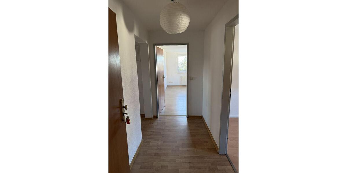 Etagenwohnung Meuselwitz - 3 Zimmer, 75 m&sup2;, 390&euro; | Angebot:25351908