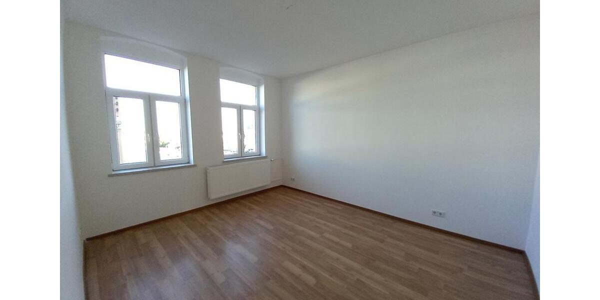 Etagenwohnung Glauchau - 4 Zimmer, 87 m&sup2;, 480&euro; | Angebot:25867453