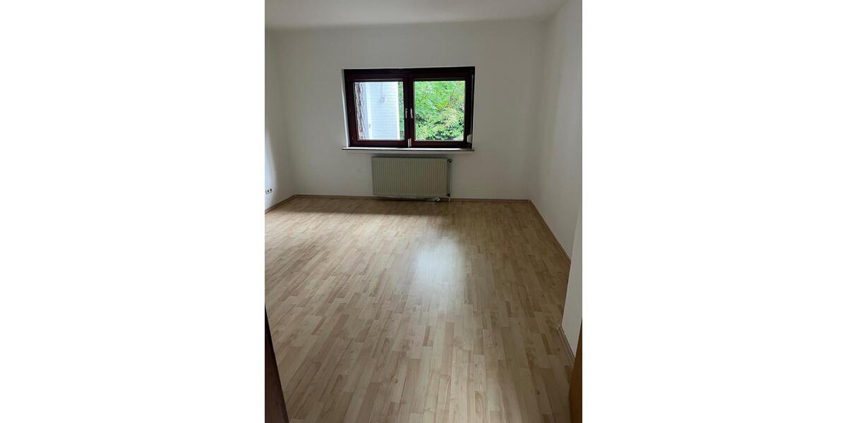 Etagenwohnung Hamburg Billstedt - 4 Zimmer, 120 m&sup2;, 2.500&euro; | Angebot:26368647