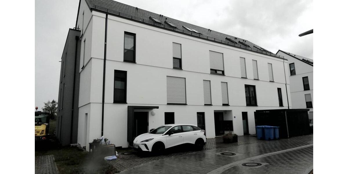 Dachgeschoßwohnung Neustadt an der Donau - 3 Zimmer, 90 m&sup2;, 990&euro; | Angebot:26632550