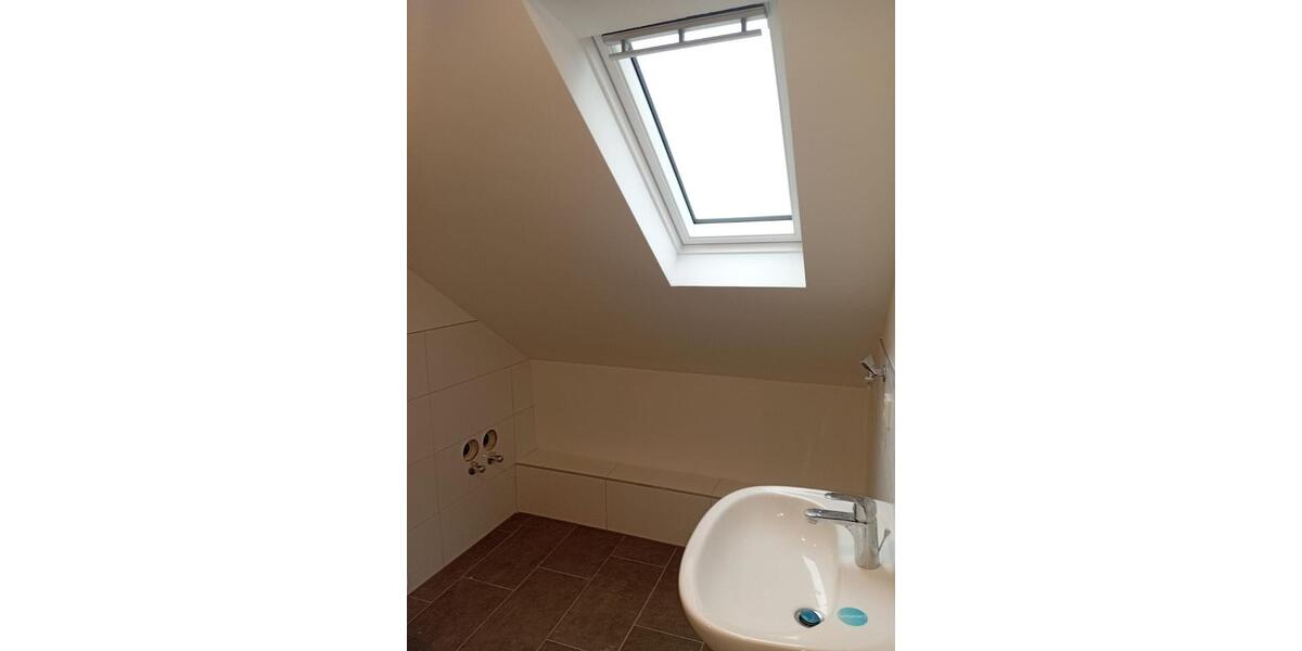 Dachgeschoßwohnung Neunkirchen Heinitz - 1 Zimmer, 50 m&sup2;, 650&euro; | Angebot:26151746