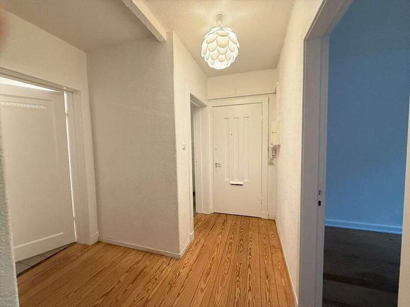 Gepflegte und gut geschnittene 3 Zimmerwohnung mit neuer Einbauküche und Duschbad in Tonndorf 3 zimmer