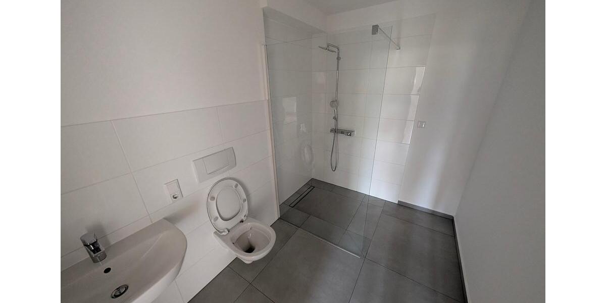 Erdgeschoßwohnung Detmold - 4 Zimmer, 110 m&sup2;, 1.190&euro; | Angebot:25545186