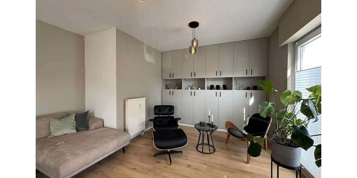 Maisonettenwohnung Duisburg Rheinhausen - 7 Zimmer, 210 m&sup2;, 2.499&euro; | Angebot:26702259