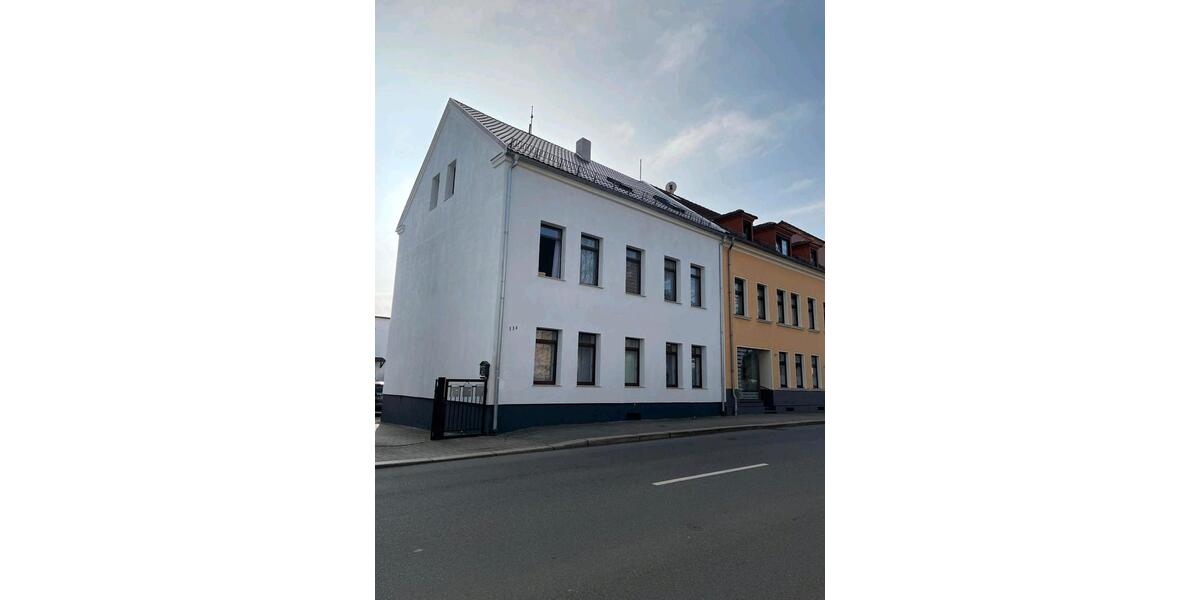 Etagenwohnung Crimmitschau - 3 Zimmer, 90 m&sup2;, 500&euro; | Angebot:26455405
