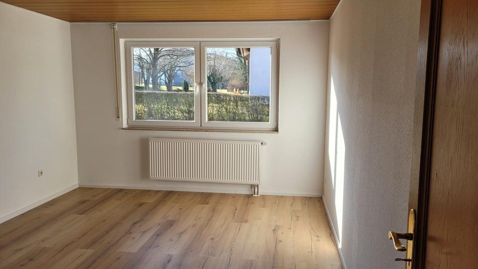 Erdgeschoßwohnung Westhausen - 3.5 Zimmer, 104 m&sup2;, 1.000&euro; | Angebot:26247513