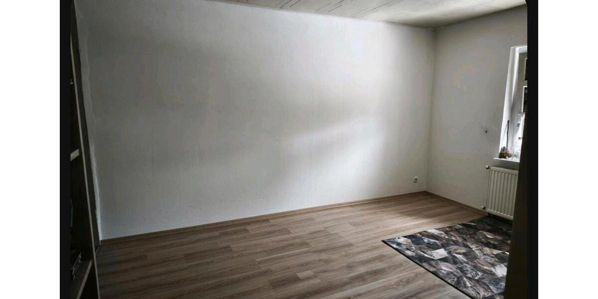 Etagenwohnung Weida - 2 Zimmer, 60 m&sup2;, 450&euro; | Angebot:25310142