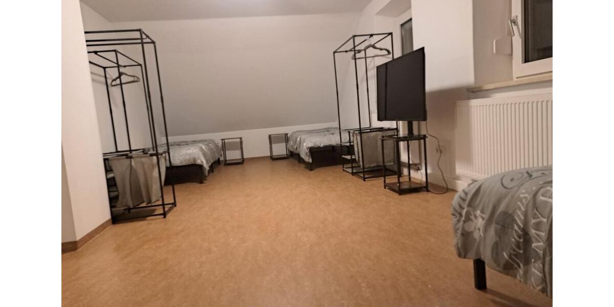 Etagenwohnung Augsburg Haunstetten-Siebenbrunn - 5 Zimmer, 125 m&sup2;, 2.400&euro; | Angebot:26440998