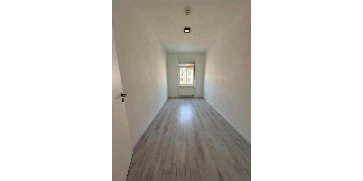 Wohnen auf Zeit Ludwigsburg - 12 Zimmer, 96 m&sup2;, 500&euro; | Angebot:26295164