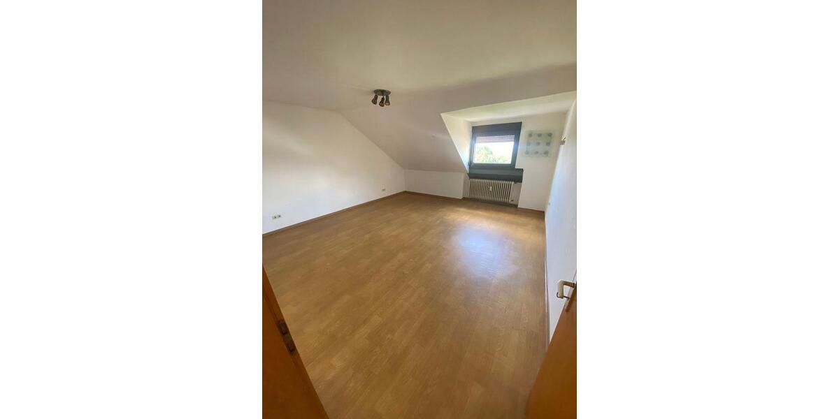 Dachgeschoßwohnung Monzelfeld - 3 Zimmer, 90 m&sup2;, 500&euro; | Angebot:26532444