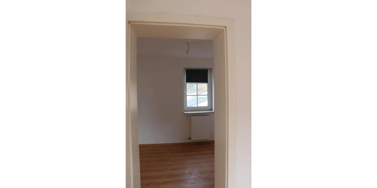 Reihenhaus Uebigau-Wahrenbrück Wahrenbrück - 5 Zimmer, 150 m&sup2;, 850&euro; | Angebot:24362608