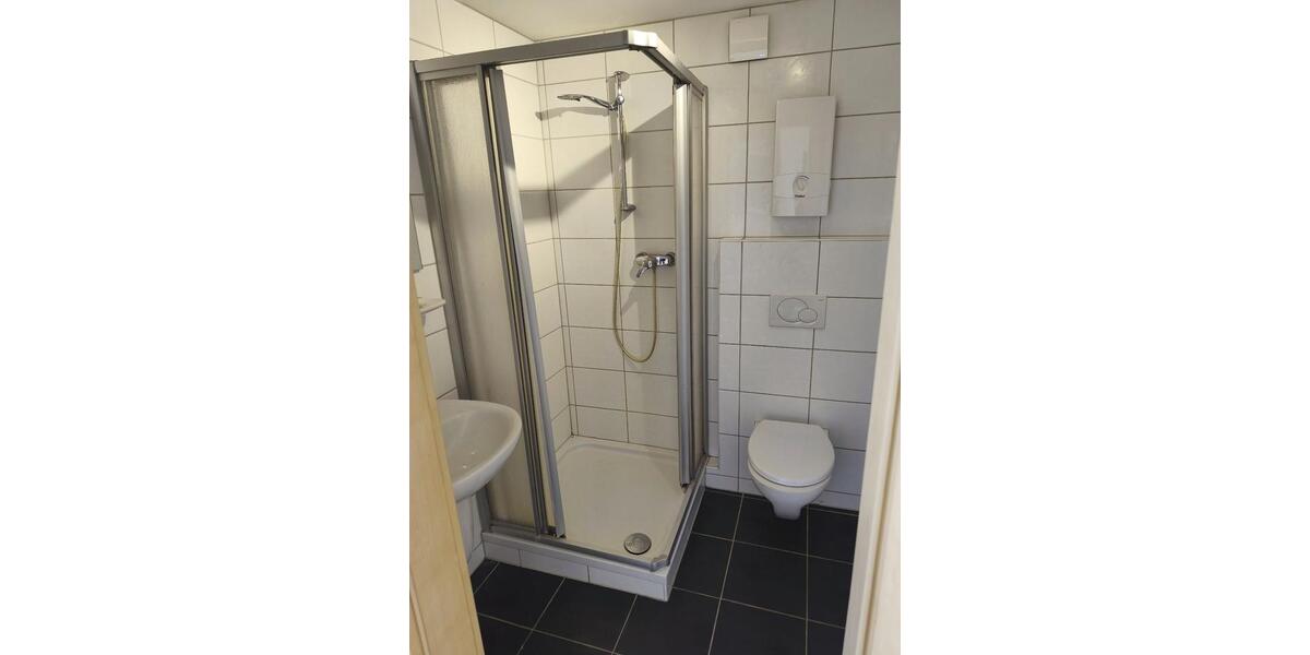 Dachgeschoßwohnung Paderborn - 2 Zimmer, 38 m&sup2;, 490&euro; | Angebot:26656166