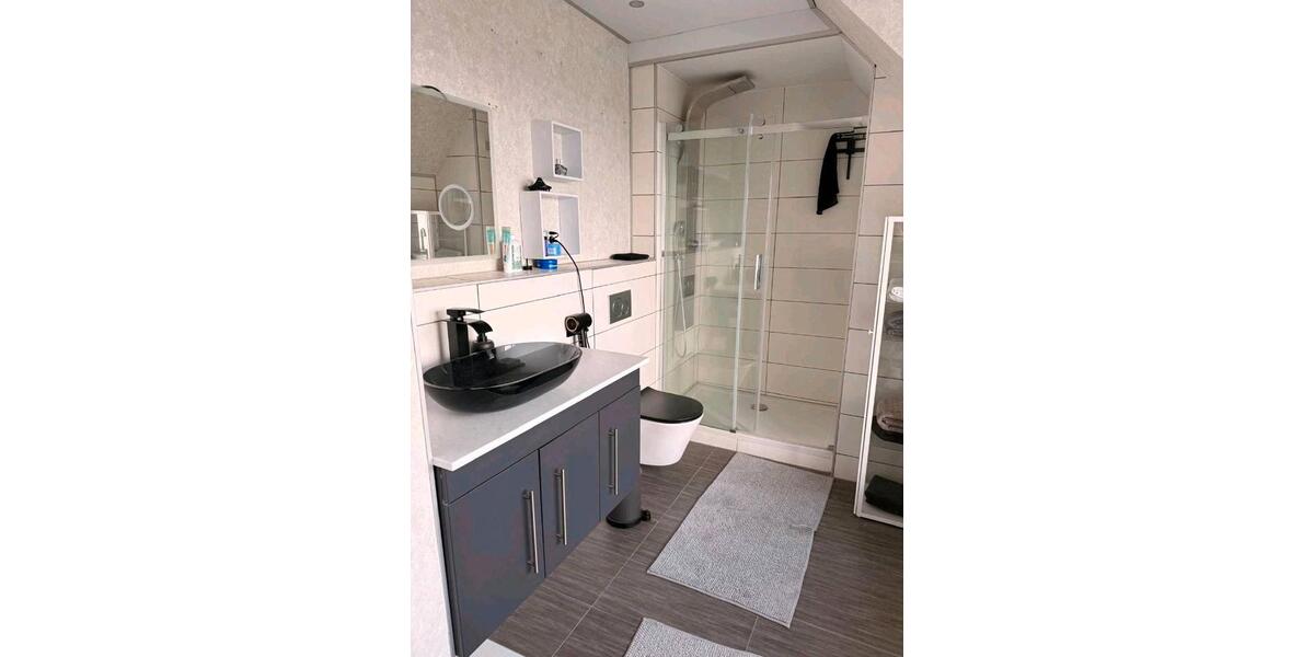 Etagenwohnung Jüchen - 2 Zimmer, 91 m&sup2;, 1.120&euro; | Angebot:26044691