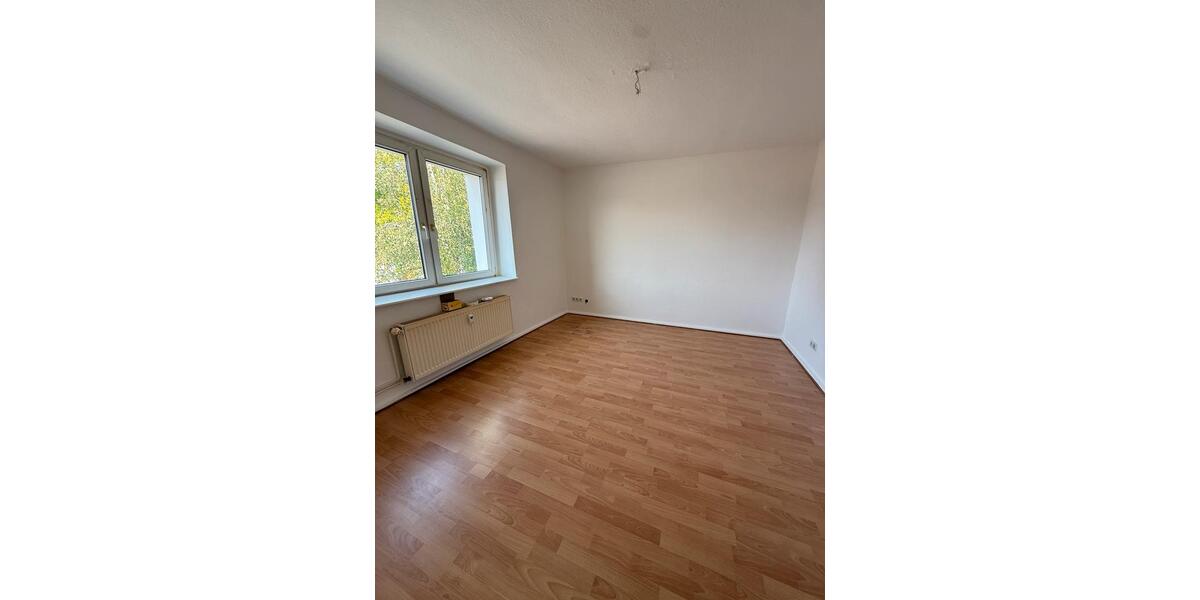 Etagenwohnung Bördeland - 3 Zimmer, 77 m&sup2;, 420&euro; | Angebot:26234023