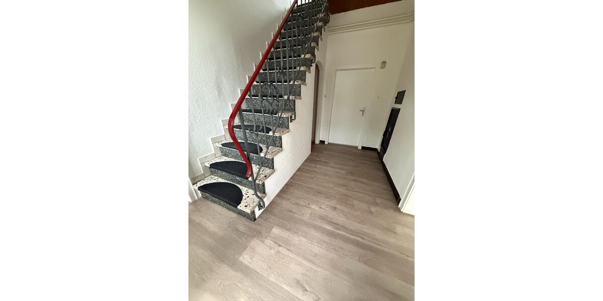 Einfamilienhaus Bergen - 5 Zimmer, 154 m&sup2;, 1.200&euro; | Angebot:26461232