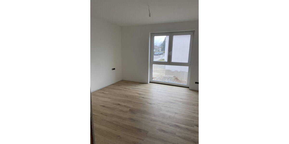 Etagenwohnung Crailsheim - 3 Zimmer, 99 m&sup2;, 1.170&euro; | Angebot:26203888