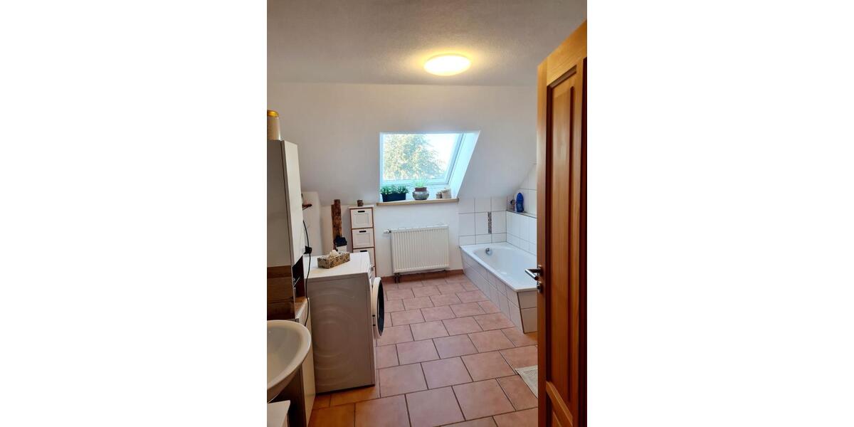 Dachgeschoßwohnung Argenbühl - 5 Zimmer, 141 m&sup2;, 1.500&euro; | Angebot:25931279