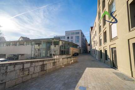 Wohnung zum Mieten in Regensburg 1.900 € 90 m² 3 zimmer