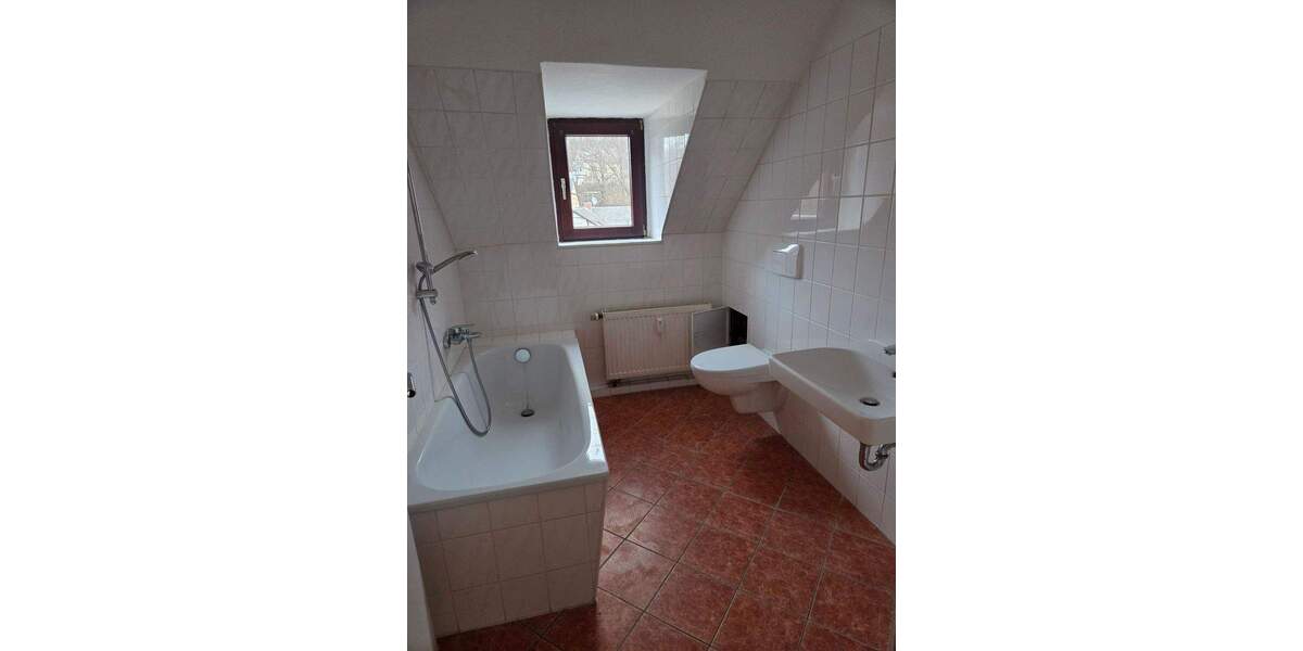 Etagenwohnung Waldheim - 4 Zimmer, 102 m&sup2;, 550&euro; | Angebot:25688927