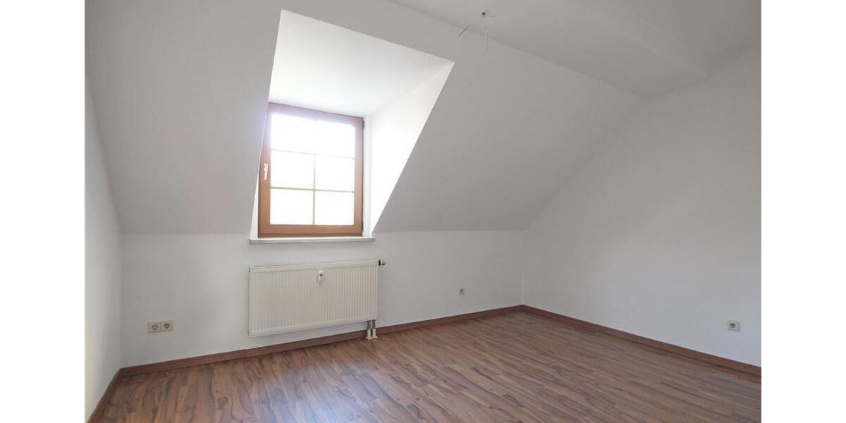 Dachgeschoßwohnung Flöha - 3 Zimmer, 62 m&sup2;, 390&euro; | Angebot:26147879
