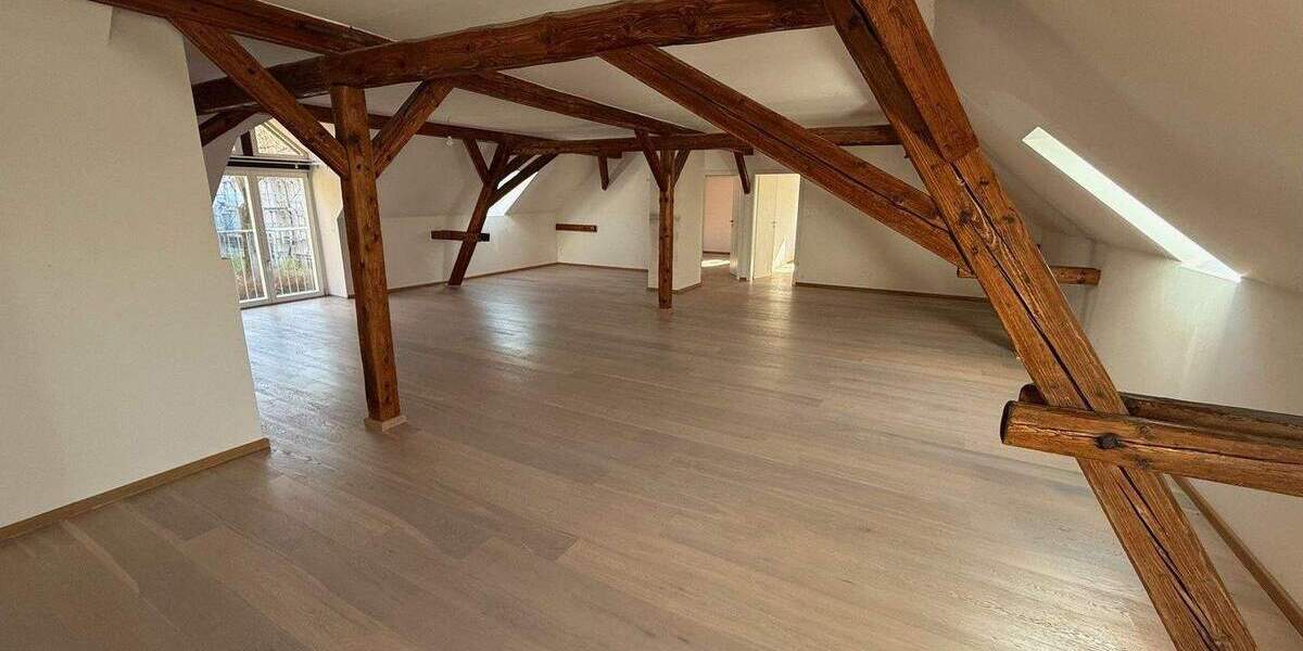 Etagenwohnung Volkach Rimbach - 5 Zimmer, 200 m&sup2;, 1.690&euro; | Angebot:25736617