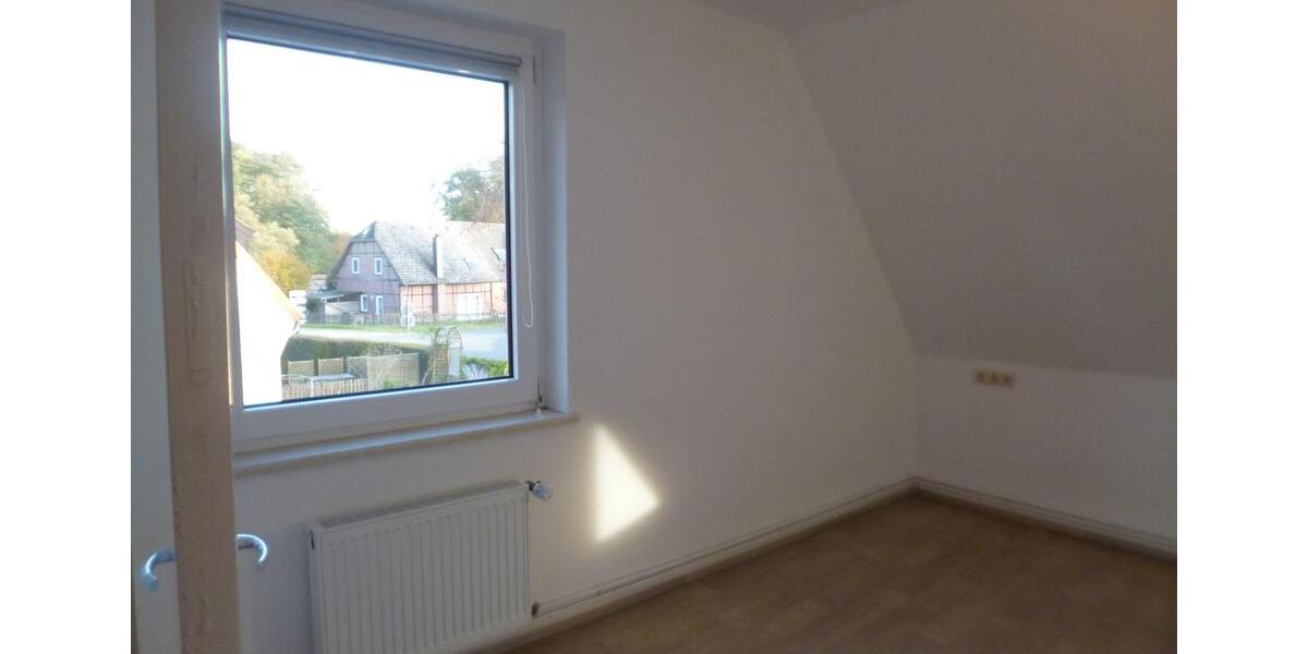 Dachgeschoßwohnung Bad Bodenteich - 3 Zimmer, 52 m&sup2;, 320&euro; | Angebot:24432485