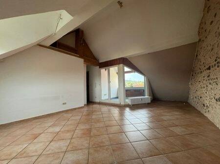 Etagenwohnung Hilzingen - 3 Zimmer, 75 m&sup2;, 700&euro; | Angebot:25776356