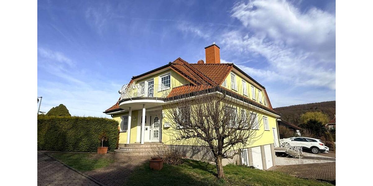 Maisonettenwohnung Bad Pyrmont - 4 Zimmer, 165 m&sup2;, 1.150&euro; | Angebot:26267973