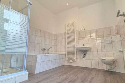 Wohnung zum Mieten in Brandenburg - Perleberg 904 € 120.5 m² 5 zimmer