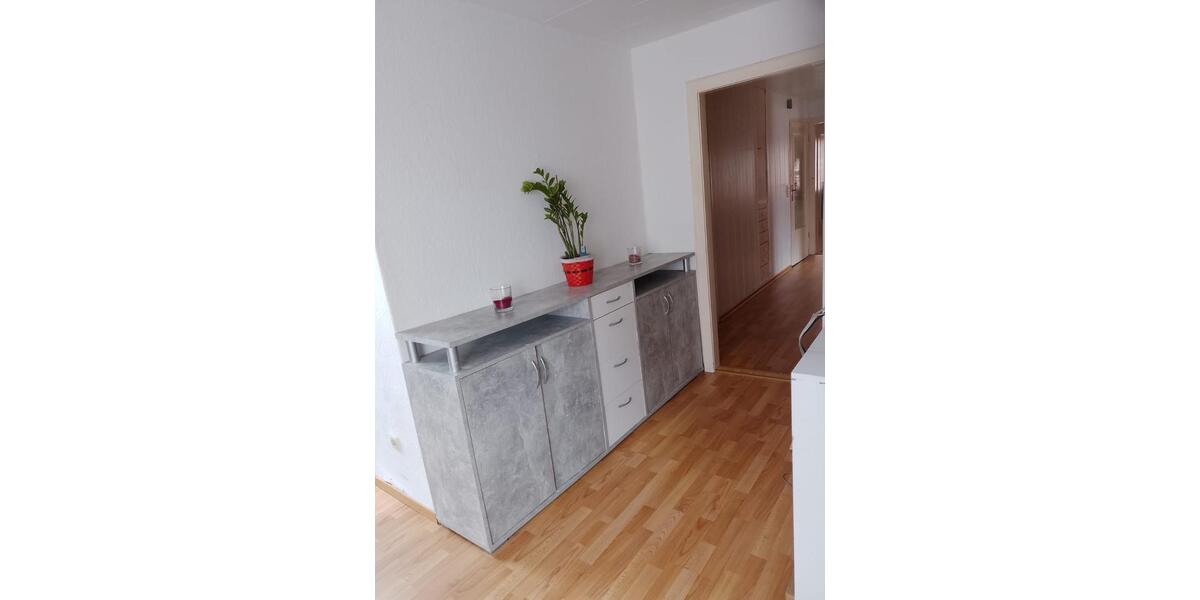 Etagenwohnung Stolzenau - 4 Zimmer, 91 m&sup2;, 700&euro; | Angebot:26337049