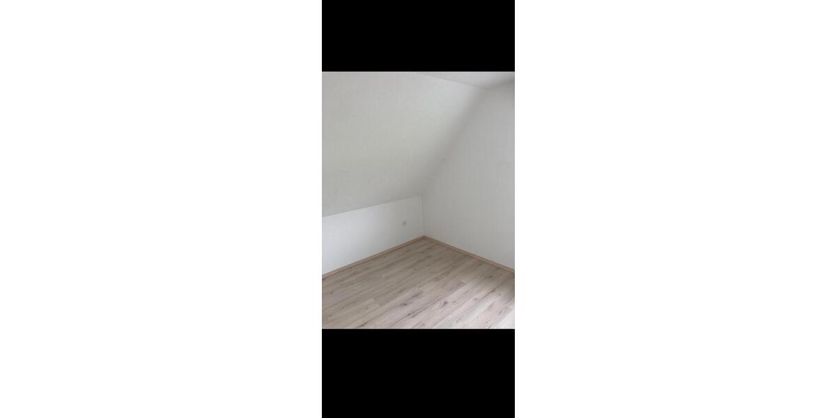 Dachgeschoßwohnung Eisenbach (Hochschwarzwald) - 4 Zimmer, 80 m&sup2;, 700&euro; | Angebot:26483152