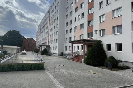 Wohnung Schwedt (Oder) - 1 Zimmer, 39 m&sup2;, 271&euro; | Angebot:26378773