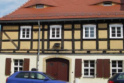 Radeburg: Charmantes Fachwerkhaus, liebevoll saniert, kleiner Hof
