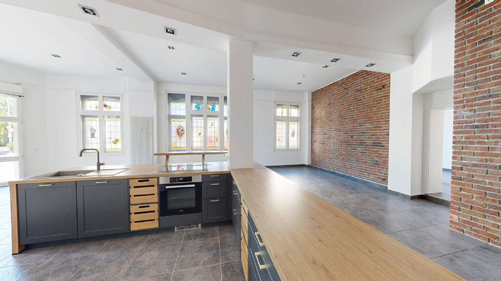 Etagenwohnung Brühl - 3 Zimmer, 137 m&sup2;, 1.550&euro; | Angebot:26488672
