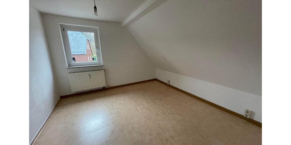 Dachgeschoßwohnung Zschopau - 2 Zimmer, 41 m&sup2;, 192&euro; | Angebot:24731647