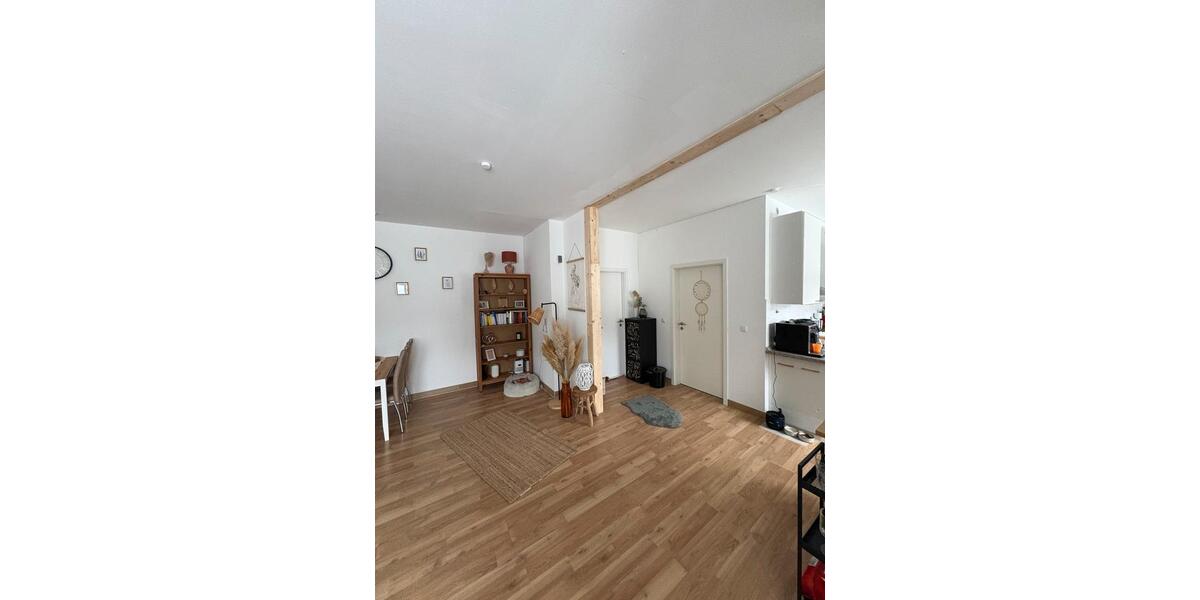 Gewerbehalle + 2 Wohnungen zimmer