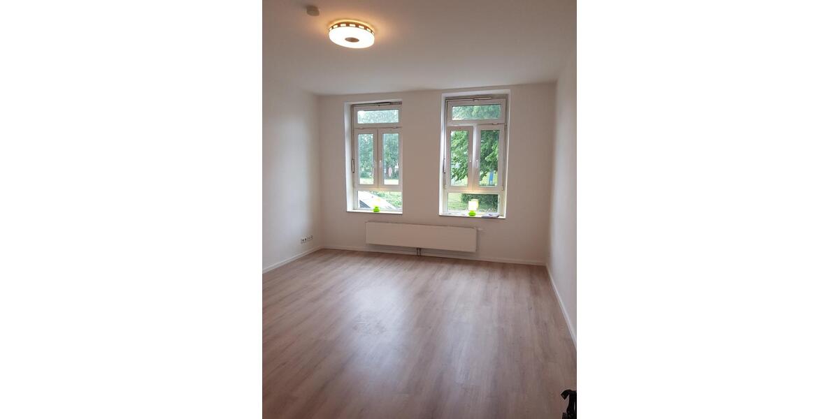 Erdgeschoßwohnung Wilhelmshaven - 1.5 Zimmer, 59 m&sup2;, 425&euro; | Angebot:23687543