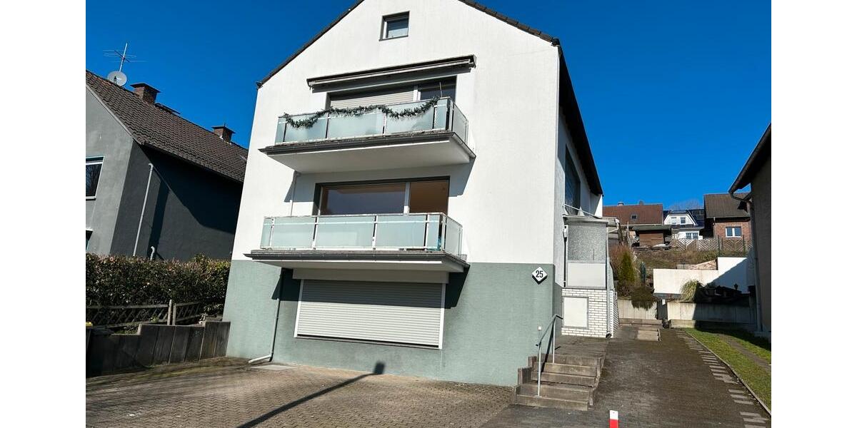 Hochparterre Solingen - 3 Zimmer, 82 m&sup2;, 880&euro; | Angebot:26534203