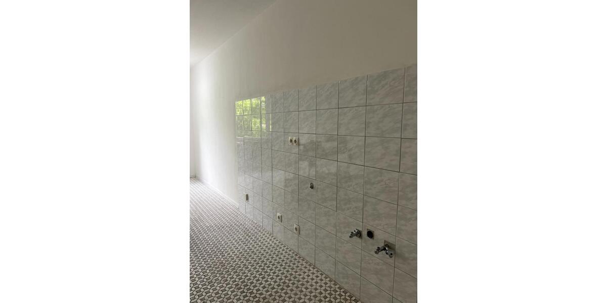 Etagenwohnung Grünstadt - 2 Zimmer, 75 m&sup2;, 895&euro; | Angebot:26678991