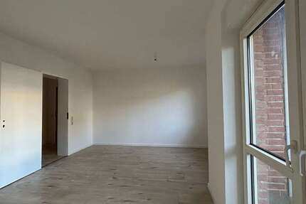 Wohnung Staßfurt - 3 Zimmer, 81 m&sup2;, 523&euro; | Angebot:26092509