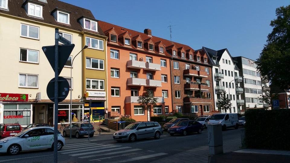 2 ½ Zimmer-Wohnung EG, renoviert, Balkone, Lübeck Nähe Hauptbhf.