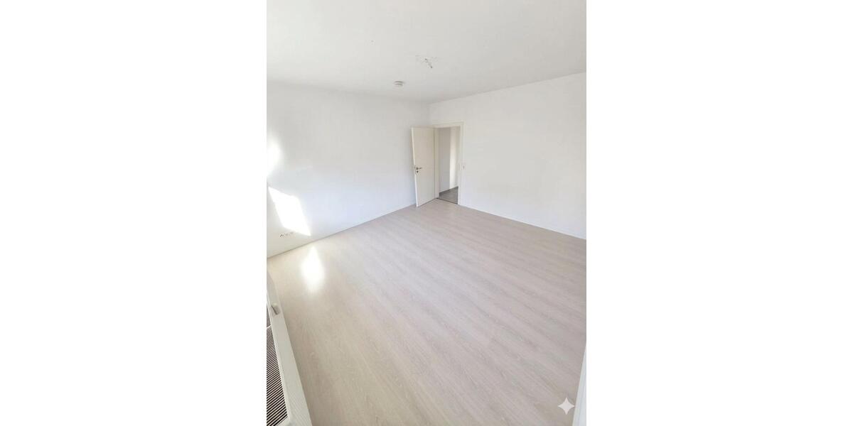 Etagenwohnung Taunusstein - 4 Zimmer, 130 m&sup2;, 1.300&euro; | Angebot:26121907