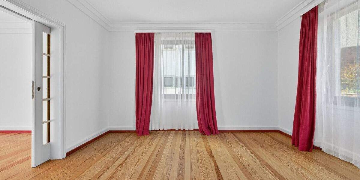 Etagenwohnung Baden-Baden Innenstadt - 4 Zimmer, 115 m&sup2;, 1.280&euro; | Angebot:24860413