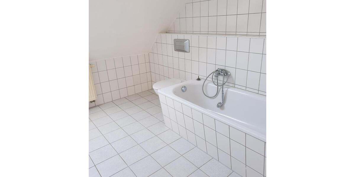 Dachgeschoßwohnung Kemberg - 3 Zimmer, 77 m&sup2;, 482&euro; | Angebot:24783854