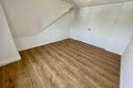 Mit Weitblick! 2,5 Raum DG Wohnung mit offener Küche im Wohnzimmer. Modernes Bad mit Wanne! - Dachgeschoßwohnung Gera Alt-Bieblach | Angebot:26248794